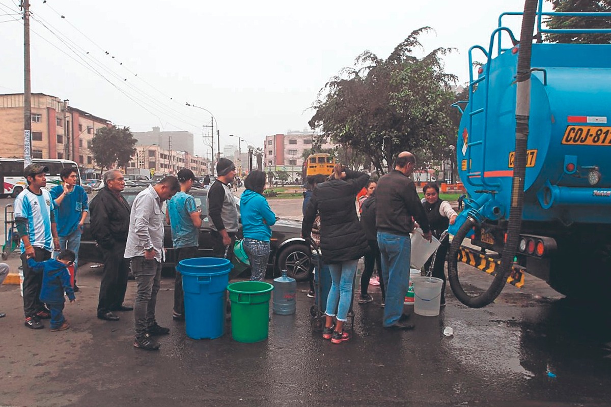 Sedapal anuncia corte de agua masivo.