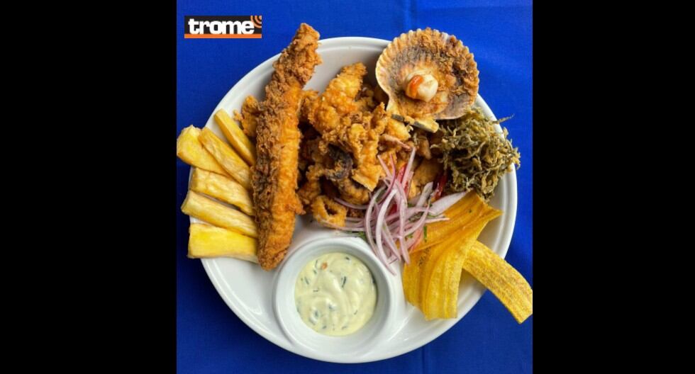 Restaurantes presentan deliciosos potajes para disfrutar por el partido Perú vs Colombia, como la 'Jalea del capitán futuro' de 'Mi Barrunto'. (Trome / Isabel Medina)