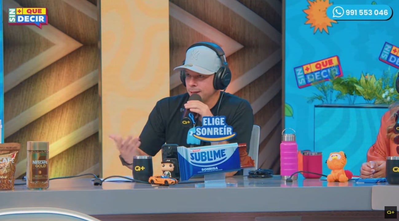Mario Hart invita a Leslie Shaw a ‘Sin + que decir’.