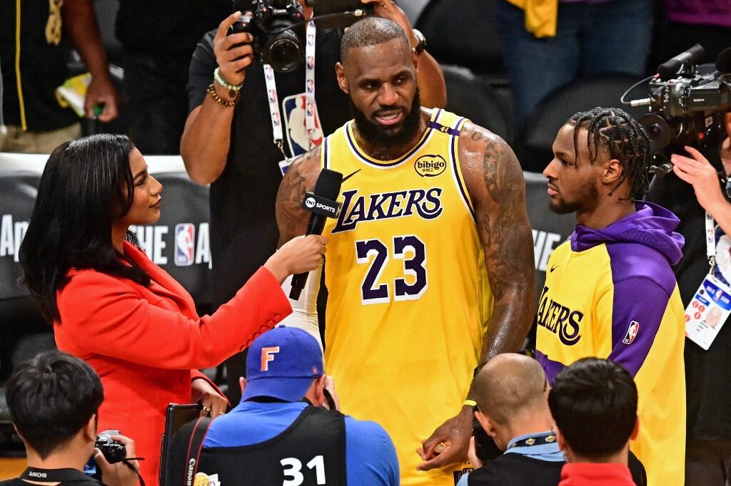 LeBron James termina su vínculo con Los Lakers. (Photo by Frederic J. BROWN / AFP)