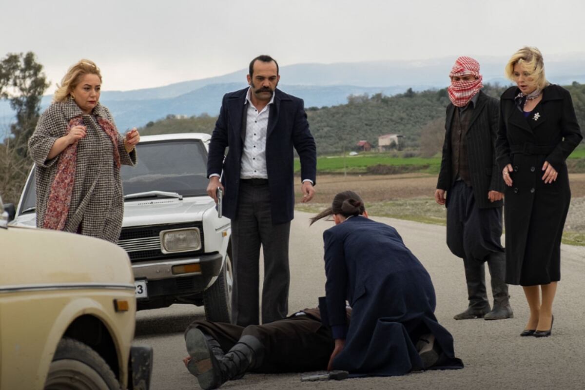 Abdülkadir después de ser baleado por su propio hermano, Vahap (Foto: Tims & B Productions)