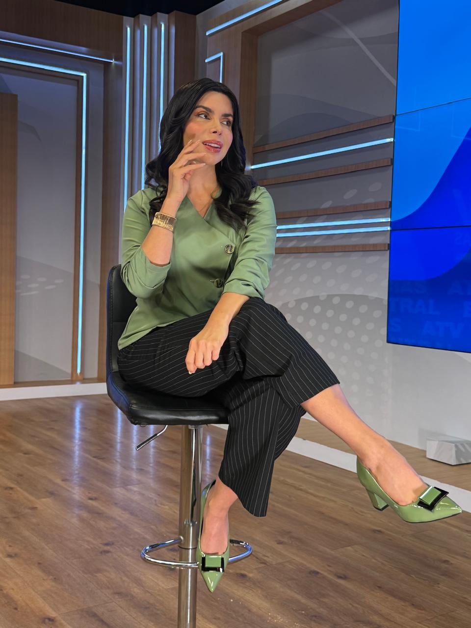La periodista y presentadora de televisión chilena Ely Yutronic desarrolló parte de su carrera en medios de comunicación de Colombia antes de consolidarse en la televisión peruana. Foto: difusión.