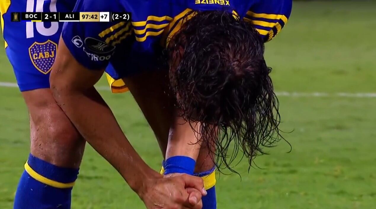 Ante Alianza Lima, Edinson Cavani falló un gol increíble. (Captura ESPN)