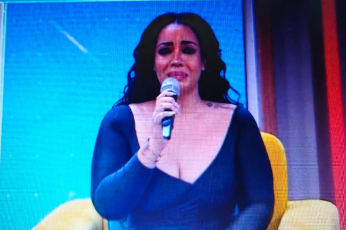 Mirella Paz llora por su padre en prisión