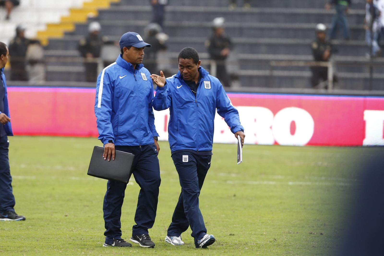 Roberto Holsen desde el 2011 empezó a estudiar para entrenador (Foto: GEC)