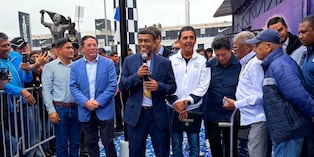 Emocionado Teófilo Cubillas por su estrella en el Caminito Íntimo (Fotos: Municipalidad de La Victoria)