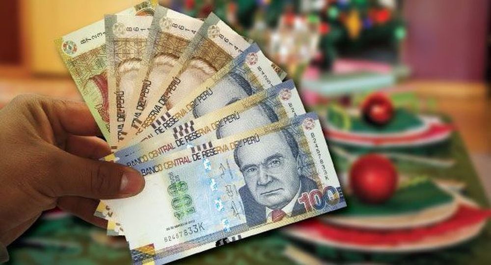 En el Perú, las empresas privadas realizan el pago de la gratificación dos veces al año: julio y diciembre, que coinciden con Fiestas Patrias y Navidad (Foto: El Comercio)