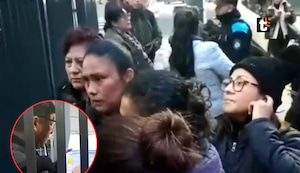 Indignación en Buenos Aires: peruanos denuncian que no lograron votar tras cierre de mesa y confusión con el horario