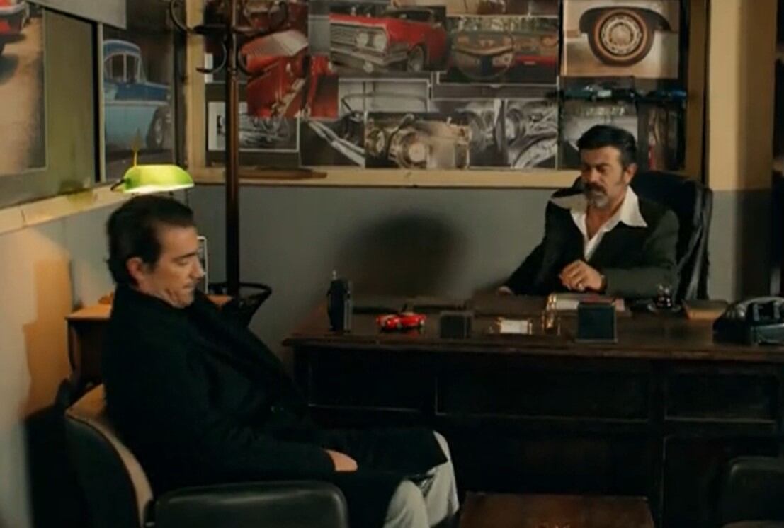 Abdülkadir el da consejos a Hakan. (Foto: Tims & B Productions)