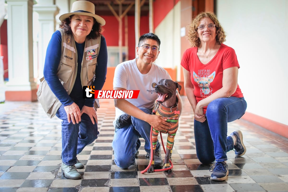Lida Casas, Max (papá humano de Tunche), Tunche y Claudia Gálvez. Foto: César Bueno.