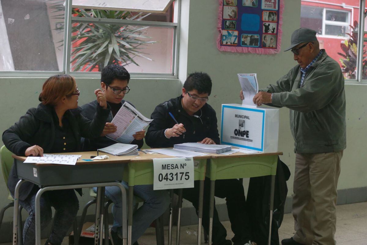 Si no cumple con su deber de sufragar tendrá que pagar una multa. (Foto: Andina)