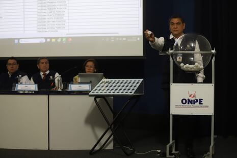 ¡Cédula gigante y 38 partidos en carrera! ONPE define el orden para las elecciones del 12 de abril de 202...