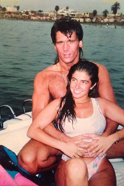 Bárbara Cayo junto a su entonces pareja Luis Rovegno, padre de sus hijos.