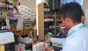 Mafias de contrabandistas utilizan Facebook para vender cigarrillos ilegales