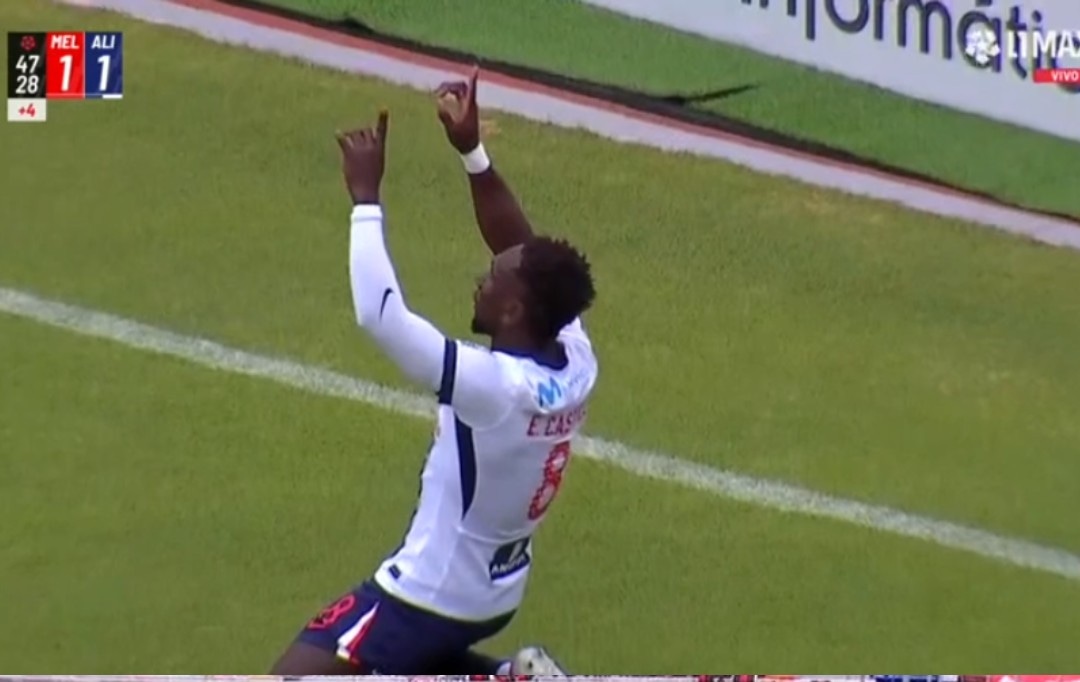 Eryc Castillo se luce con un golazo en el Alianza - Melgar. (Captura Liga1)