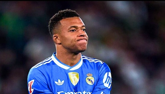 Kylian Mbappé tuvo esta reacción tras el análisis de periodista español sobre juego de Real Madrid (Video: @rafarnmj)