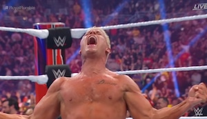 Cody Rhodes saca del ring a CM Punk y ganan por segunda vez el WWE Royal Rumble