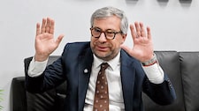 ¡Contra las cuerdas! Fiscalía pide 18 meses sin salir del país para Corvetto por escándalo electoral