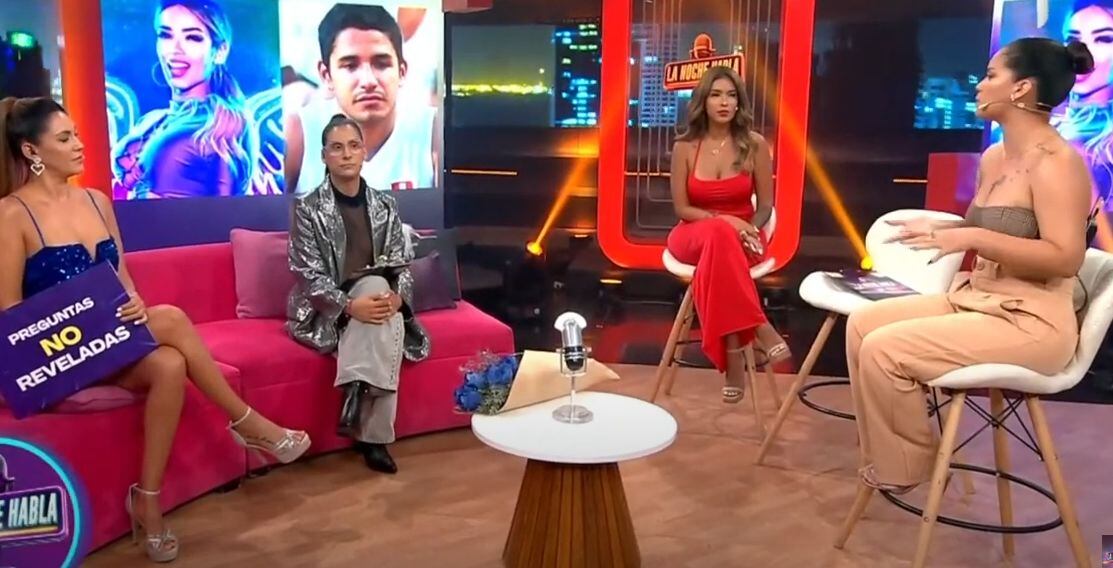 Shirley Arica en La noche habla