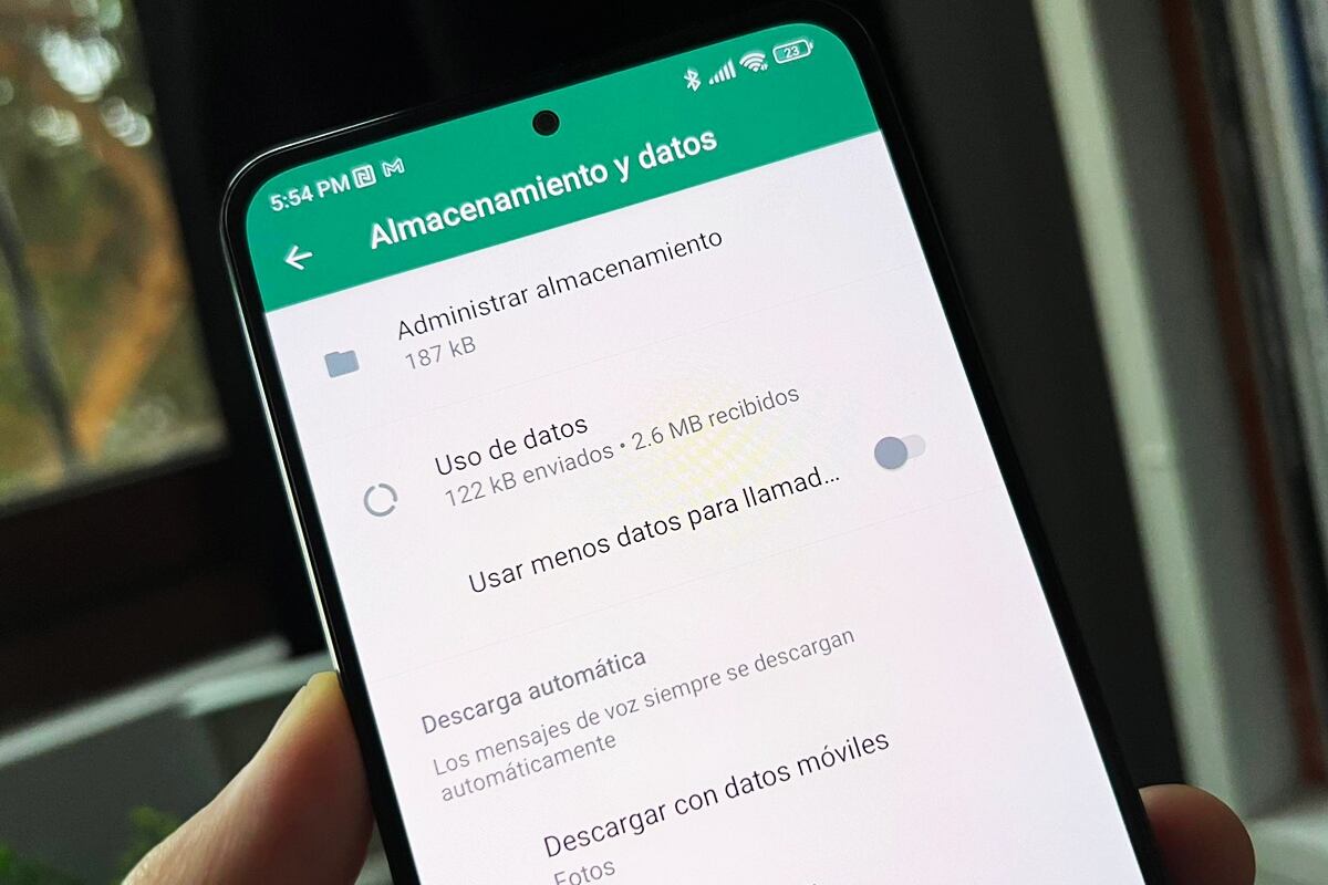 De esta manera podrás activar la función para ahorrar datos en una videollamada o llamada en WhatsApp. (Foto: MAG - Rommel Yupanqui)