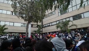Estudiantes toman campus de la Universidad Mayor de San Marcos, en contra de ‘privatización’| VIDEO