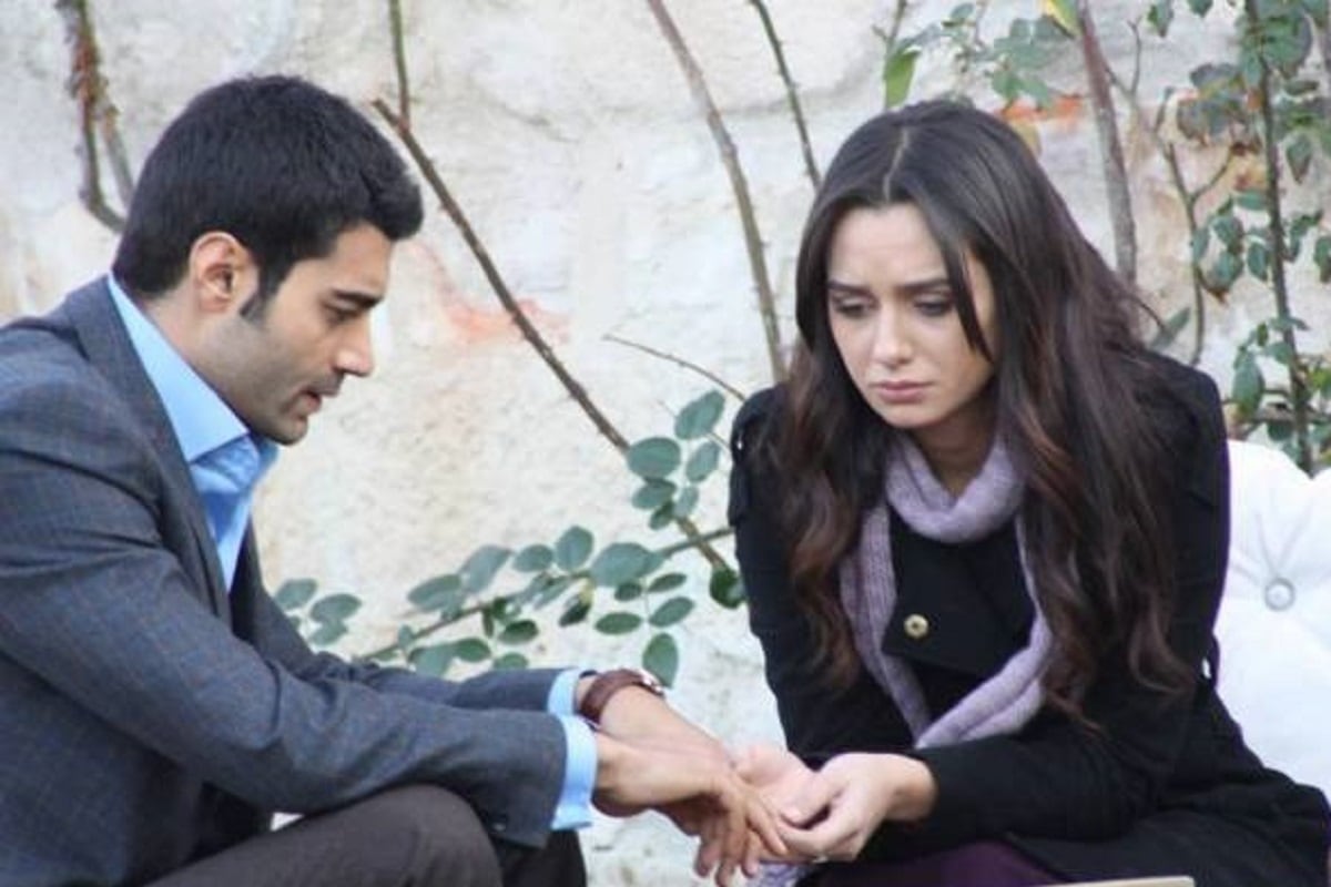 El matrimonio de Murat Ünalmış y Birce Akalay solo duró un año (Foto: Avsar Film)