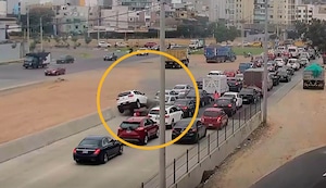 ¡Caos en la Vía Expresa Sur! Camioneta embiste a cinco autos detenidos y deja cuatro heridos en Surco