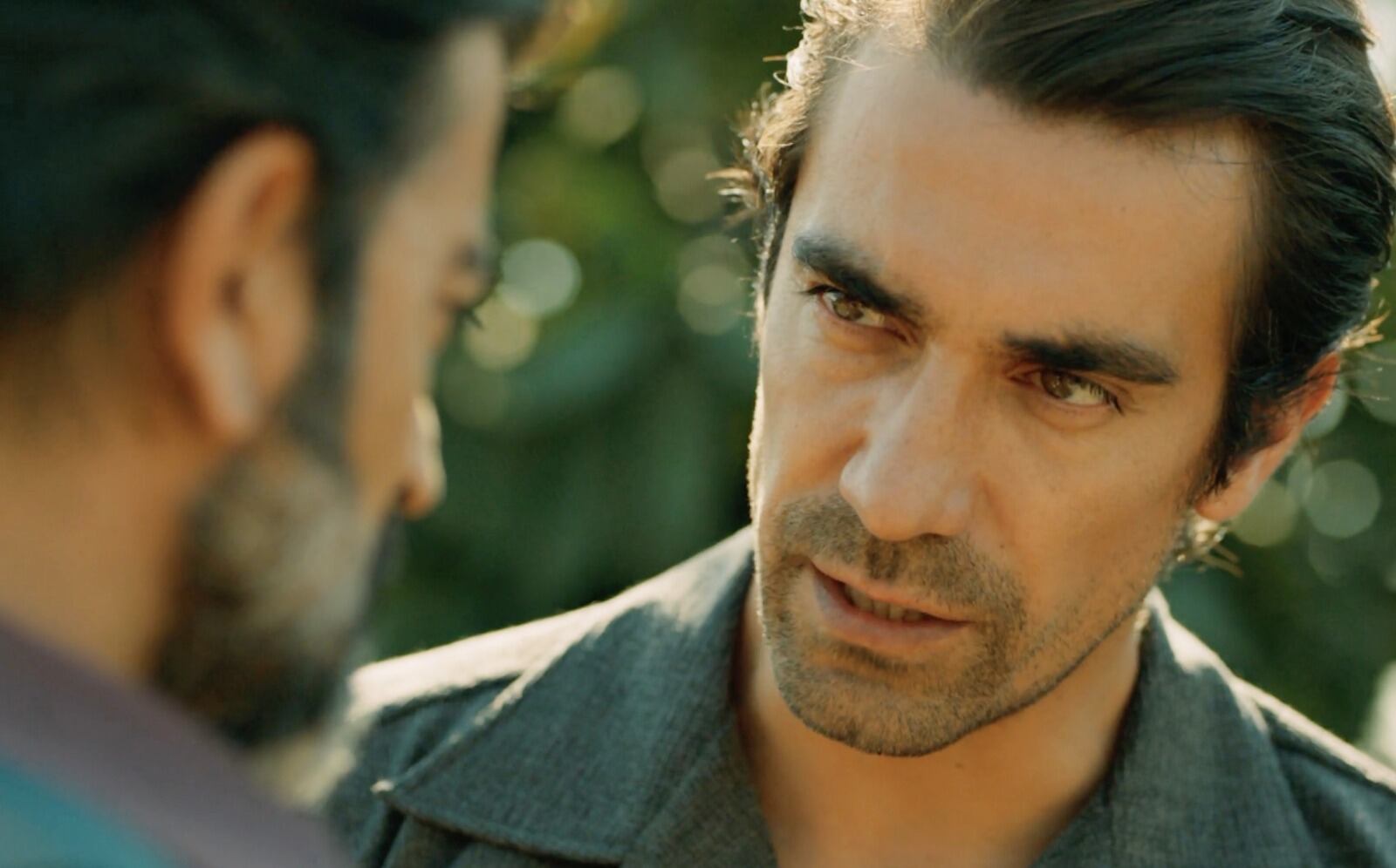İbrahim Çelikkol como Hakan Gümüşoglu en "Tierra amarga" (Foto: Tims & B Productions)