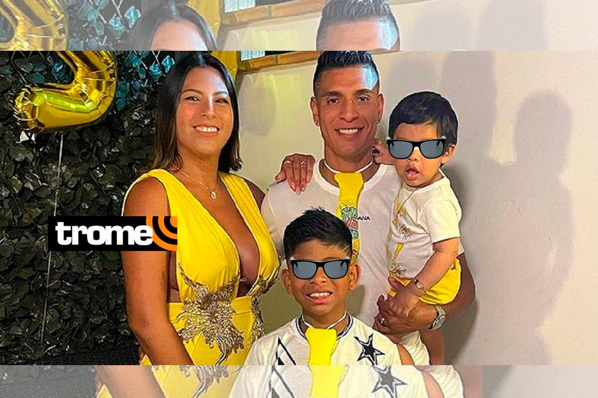 Rosa Fuentes junto a sus hijos y Paolo Hurtado.