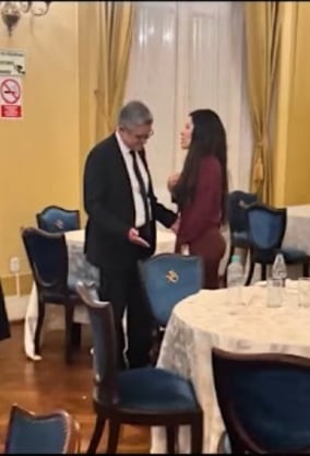 Exfiscal José Domingo Pérez fue captado con jovencita en el céntrico Gran Hotel Bolívar. (Beto a Saber)