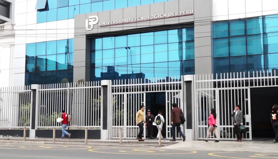 Puesto 16 en Perú: UTP - remuneración promedio de S/ 2,678