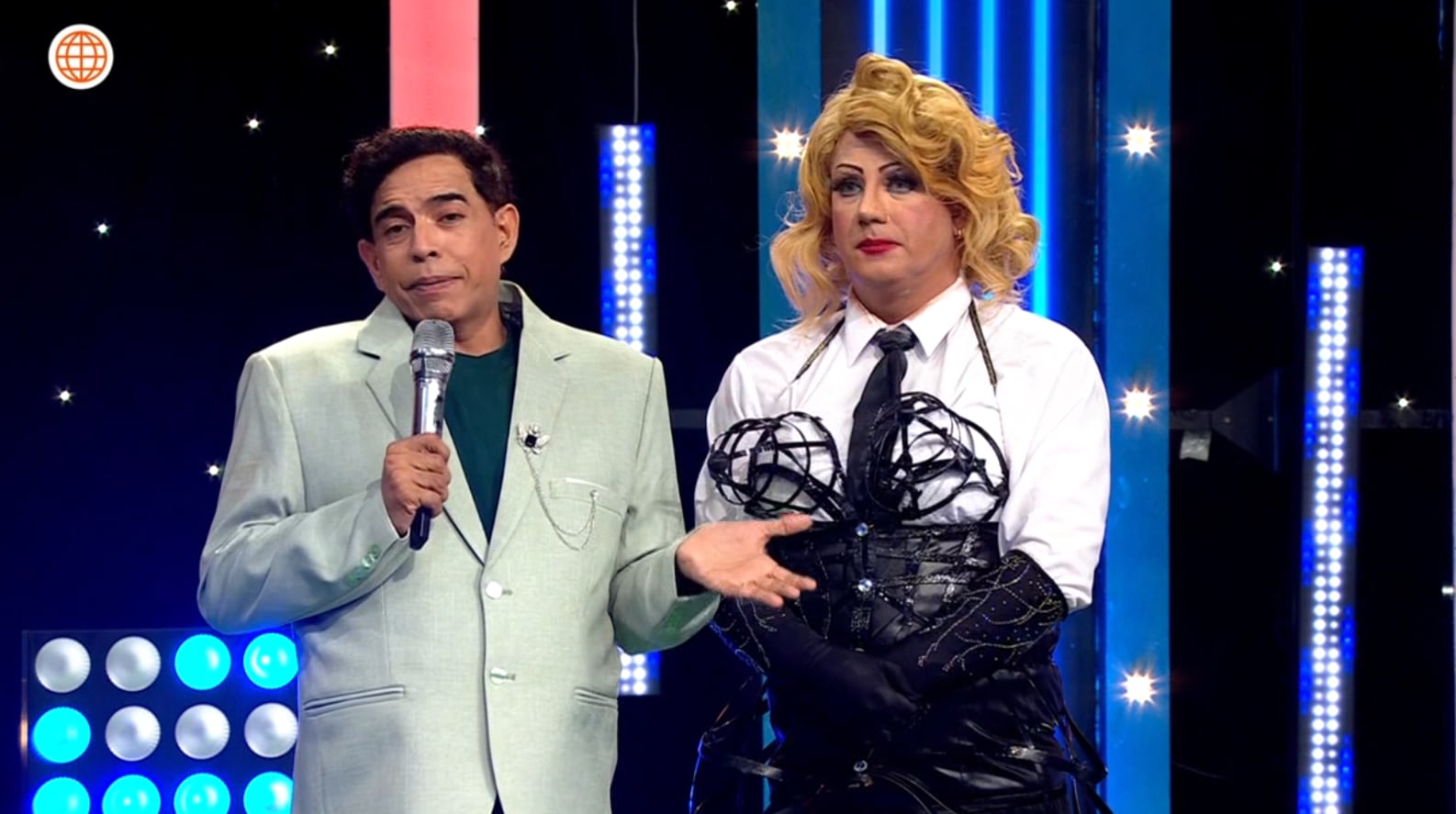 Ricky Trevitazo invita a Luigui Carbajar a sumarse a evento pro salud de Roly Ortiz.