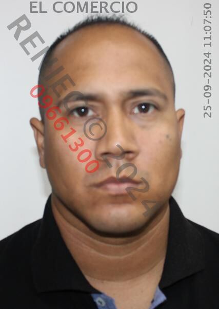 Suboficial PNP Félix Montalvo, conductor del 'cofre'.