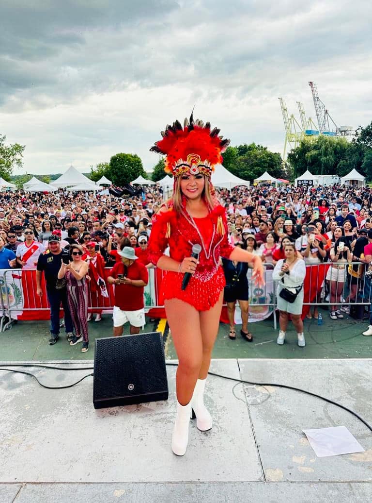 No importan los años, ella sigue llenando escenarios. Foto: Facebook.