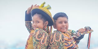 Pequeñitos sueñan con bailar en la fiesta de la Candelaria, en Puno. Foto: César Bueno.