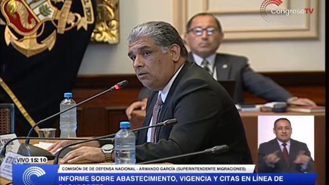 El superintendente nacional de Migraciones, Armando García, durante presentación en el Congreso (Foto: Migraciones).