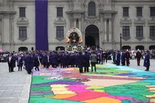 El Señor de los Milagros ingresó a Palacio de Gobierno después de 40 años | VIDEO