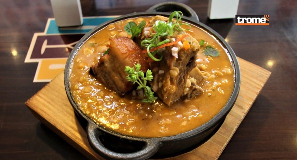 Restaurantes presentan deliciosos potajes para disfrutar por el partido Perú vs Brasil, como 'Las 7 vidas de Cuevita', de 'El Warique de Karlonchito'. (Trome / Alan Ramírez)