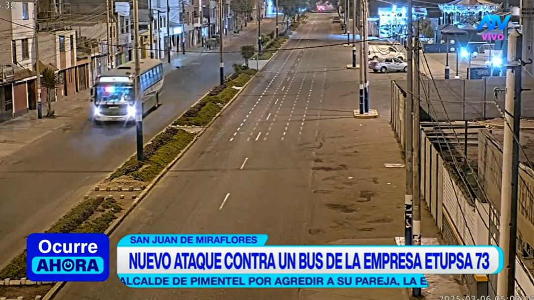 Bus recibió tres impactos de bala en San Juan de Miraflores.