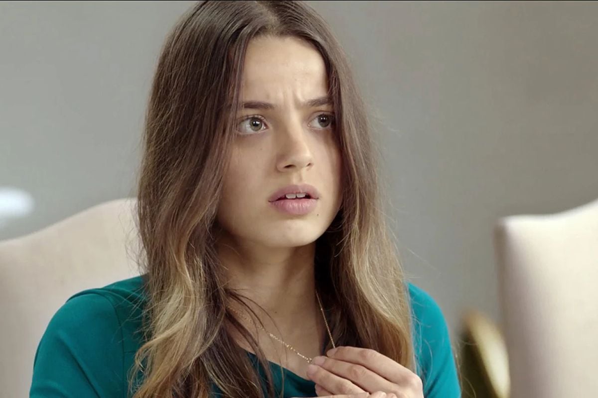 Leyla Tanlar en su papel de Cansu Gürpinar en En “Paramparça” (Foto: Endemol)