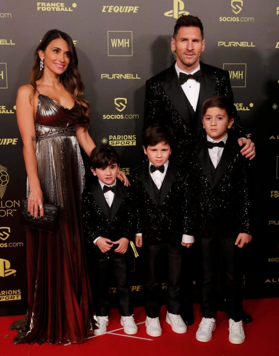 Lionel Messi y sus extravagantes atuendos en las galas del Balón de Oro