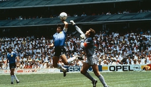 Peter Shilton no perdona a Diego Maradona por el Argentina - Inglaterra de México 86