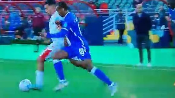 André Carrillo se leciona en Mundial de Clubes (YouTube)