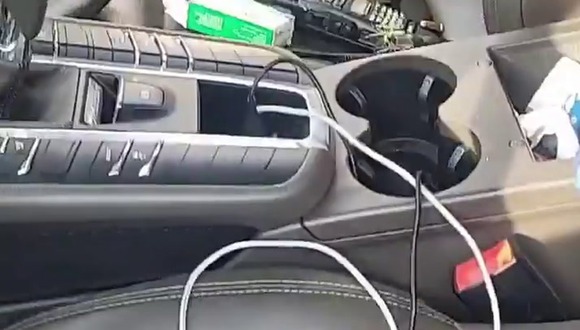 Ssstwitter.com 1738378260650