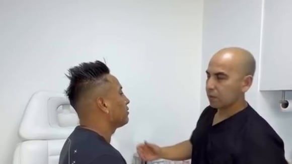 Cueva deja en shock al someterse a ‘retoquito’ en el rostro