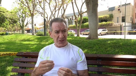 Eddie critica a Jean Ferrari