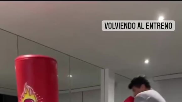 Checho Ibarra muestra que también sabe sacar los puños (@chechogoleador)