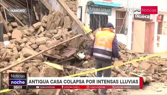 Casa que se derrumba por intensas lluvias