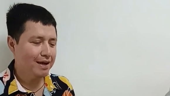 Trome | Manolo Rojas le regaló zapatos a Nabito