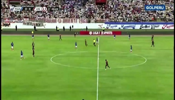 El error de Heredia para el gol de Calcaterra del 4-0 de Universitario vs. Mannucci. (Video: GOLPERU)